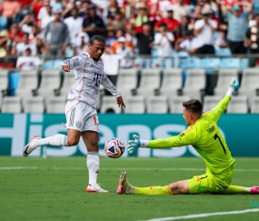 九游娱乐空间-关于詹姆斯在拜仁比赛中反败为胜，领先优势明显引发热议！的信息