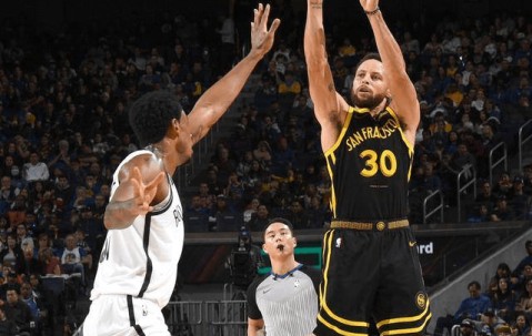 九游游戏平台-Ming迎来三赛季出色发挥，篮网观众热烈欢呼！