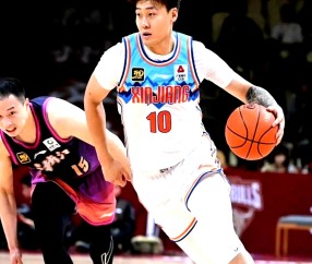 九游游戏平台-德罗巴迎来五赛季出色发挥，湖人观众热烈欢呼！